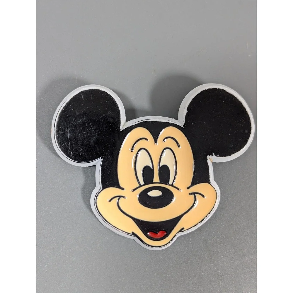 Vintage Disney Mickey Mouse Pin‎ Plastic Character Brooch